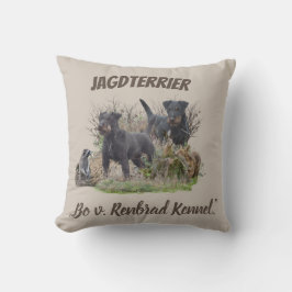 Jagdskräcker, Bo mot Renbrad Kennel.''Sticker Pape Kudde