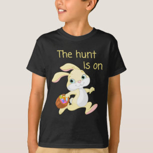Jakten pågår t shirt