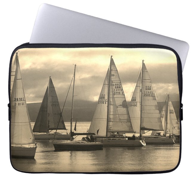 Jakter i Rothesay Bay, Skottland. Laptop Fodral (Framsidan)