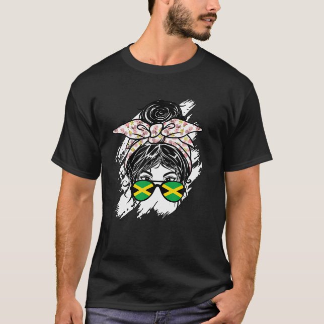 Jamaica Messy Bun with Bandana Jamaican Flagga Sun T Shirt (Framsida)