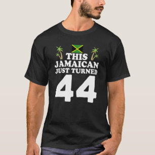 Jamaican har precis flyttat 44 Jamaica 44:e födels T Shirt