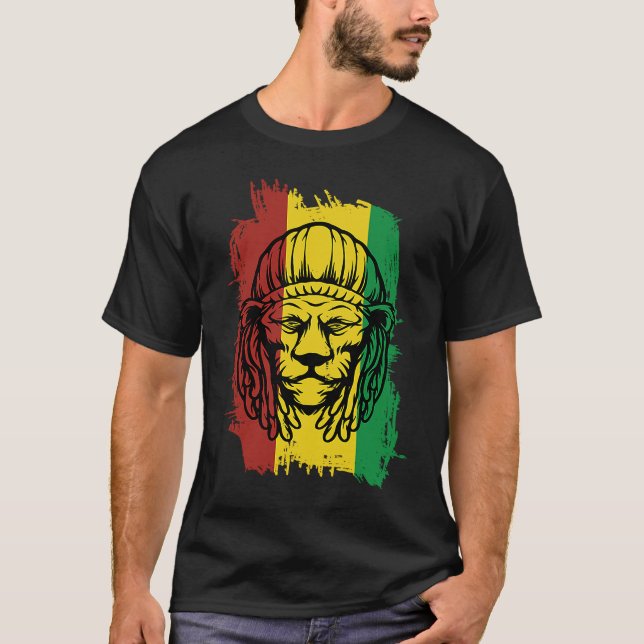 Jamaican Lion Multi Coloured T Shirt (Framsida)