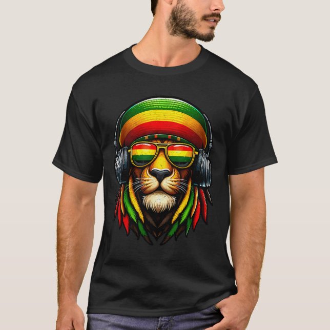 Jamaican Pride Rasta Reggae Lejon with Music Headp T Shirt (Framsida)