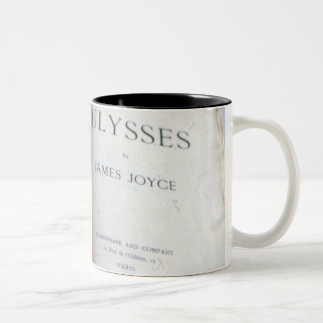 James Joyces front of "Ulysses" Två-Tonad Mugg (Höger)