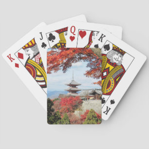 Japan, Kyoto. Kiyomizu-templet i höstfärger Casinokort