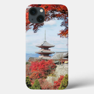 Japan, Kyoto. Kiyomizutemplet i höstfärger