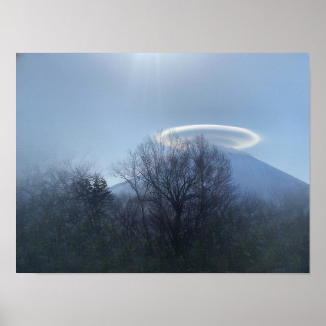 Japan Volcano Poster (Framsidan)