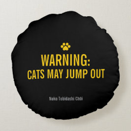 Japanese Cat Warning Sign – “Cats May Jump Out" Rund Kudde