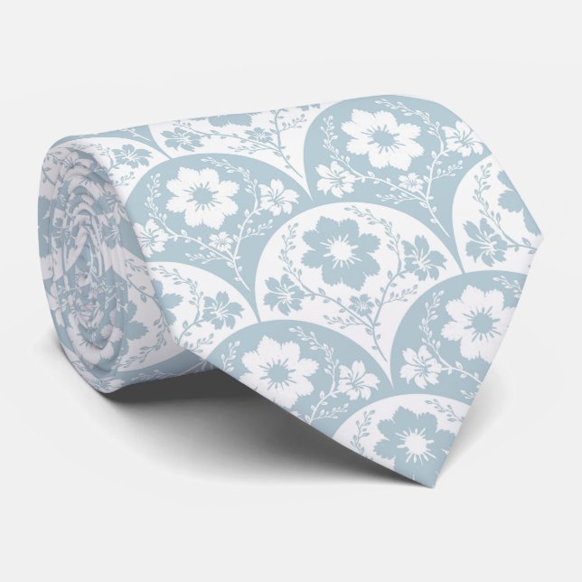 Japanese Floral Pattern in Soft Blue and White Slips (Rullad)