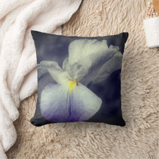 Japanese Iris Flower Kudde