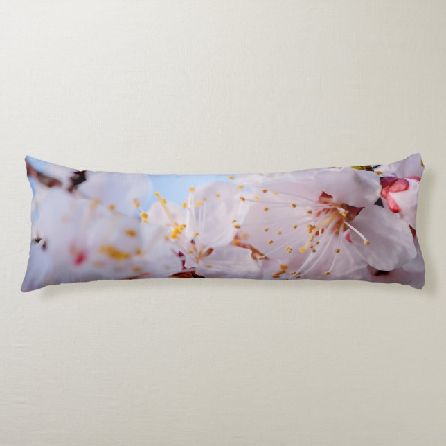 Japansk Apricot-Blommar Kroppskudde (Framsidan)