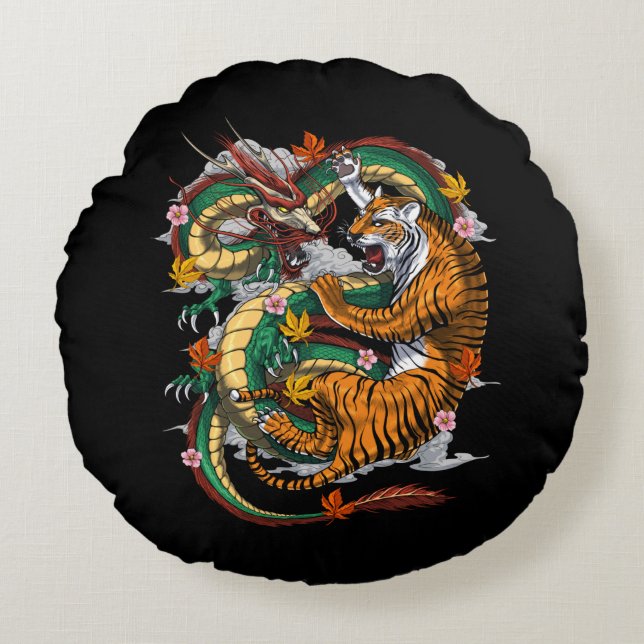 Japansk Dragon Tiger Battle Rund Kudde (Framsidan)