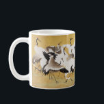 Japansk Flock Cranes Vintage Bird Rik Classic Kaffemugg<br><div class="desc">Denna bild baseras på den japanska kranflocken (1800-talet) som Ishida Yutei målar upp vintagen. Den ursprungliga bilden av allmänheten från konstverket Minneapolis Institute of Art.</div>
