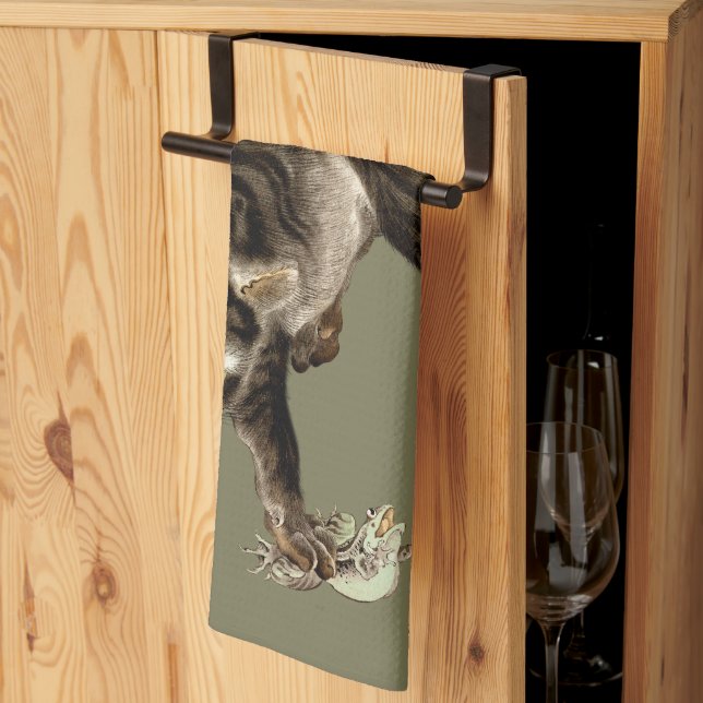 Japansk katt som fångar en groda kökshandduk (Thirds Fold)