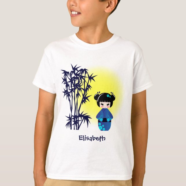 Japansk kokeshidocka under soluppgångnamnflickor tee (Framsida)