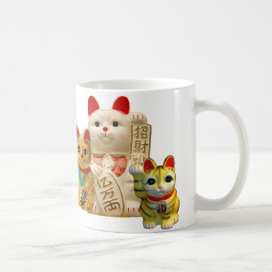 Japansk lycka till för lycklig katt som vinkar kaffemugg