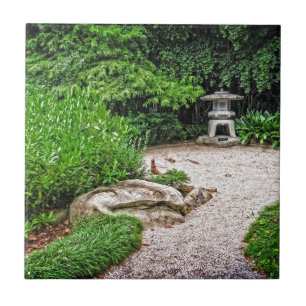 Japansk stenlykta kakelplatta