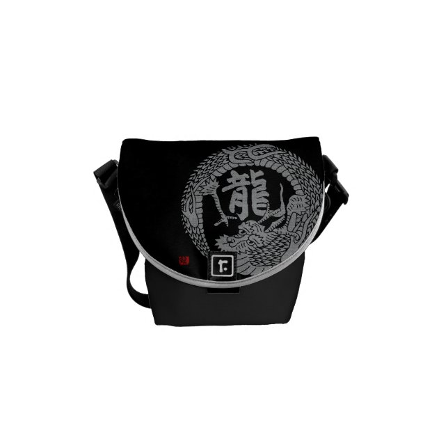 Japansk vapensköld & Kanji för drakeKamon familj Messenger Bag (Framsidan)