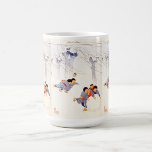 Japanska barn som rullar stora snö bollar kaffemugg