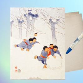 Japanska barn som rullar stora snö bollar vykort