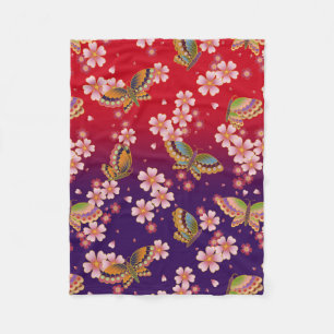 Japanska Butterflies Amid Sakura Blommars Red Fleecefilt