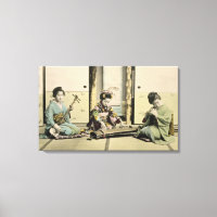 Japanska flickor som spelar flöjt, koto och samis