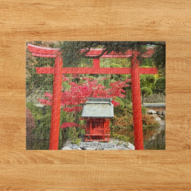 Japanska Garden Red Torii Grind och Shrine Photo Pussel (In Situ)