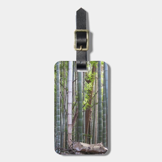 Japanska Giant Bamboo Forest, Sagano, Kyoto, Japan Bagagebricka (Vertikal Framsida)
