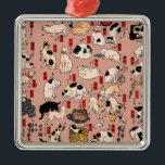 japanska katter Ukiyo-e Funny kattunge Julgransprydnad Metall<br><div class="desc">Den här bilden baseras på ukiyo-e Cats-utskriften från den japanska tryckkonstanten Utagawa Kuniyoshi (1797-1861). Den här antika ukiyo-e-utskriften har femtiofem katter som verkar göra alla sorters kattunge sak. Katter som föreslås som 53 Station i Tōkaidō,  1850</div>