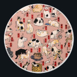 japanska katter Ukiyo-e Funny kattunge Knopp<br><div class="desc">Den här bilden baseras på ukiyo-e Cats-utskriften från den japanska tryckkonstanten Utagawa Kuniyoshi (1797-1861). Den här antika ukiyo-e-utskriften har femtiofem katter som verkar göra alla sorters kattunge sak. Katter som föreslås som 53 Station i Tōkaidō,  1850</div>