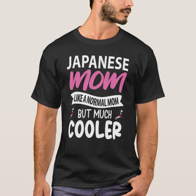Japanska Mamma som ett normalt Mamma men mycket ky T Shirt (Framsida)