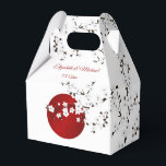 Japanska Stigning Sol Tack Bröllop Presentaskar<br><div class="desc">Vit och svart körsbär blommar gren framför ett rött stigning sol. En modern version av en klassisk japansk design. Anpassa den med namnen brid och groom i ett elegant och bröllop-datum. Med ett tack på baksidan.</div>