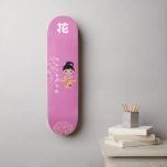 Japanska Stil med Monogram "Flower" Mini Skateboard Bräda 18,5 Cm<br><div class="desc">Japanska Stil med Monogram "Flower" 花 och Namn. Gör det till ditt eget genom att lägga till texten. Om du vill komma åt avancerad redigering går du till "Anpassa den här verktygen" och klickar på "Information",  rulla ner och tryck på länken "klicka för att anpassa ytterligare".</div>
