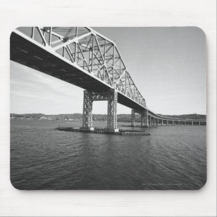 Järn överbryggar B&W Musmatta