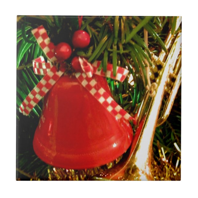 Järneken sätta en klocka på kakelplatta (Framsidan)