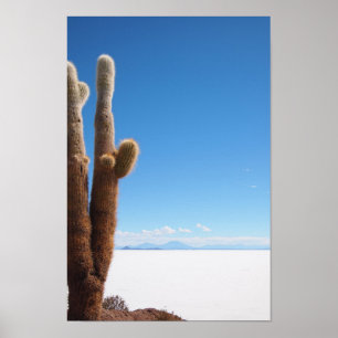 Jätte- kaktus på den Salar de Uyuni affischen Poster