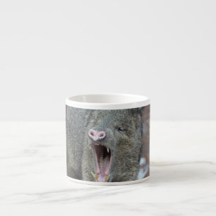 Javalina med munnen öppen espressomugg