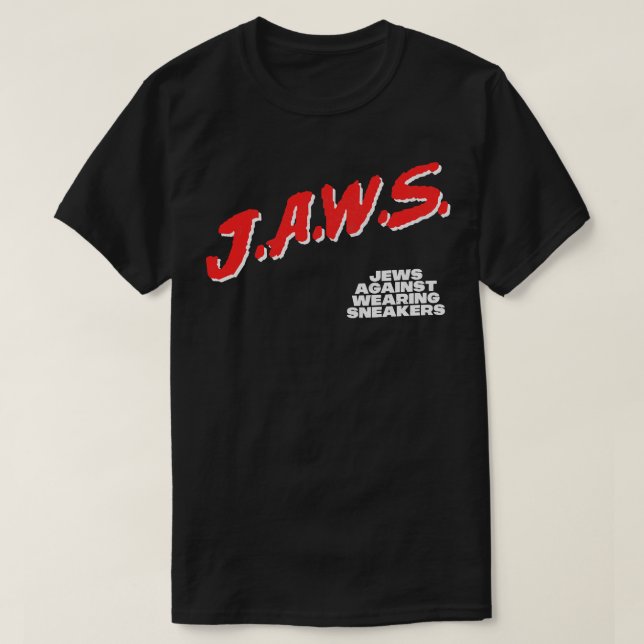 JAWS Judar mot Wearing Sneakers T Shirt (Design framsida)