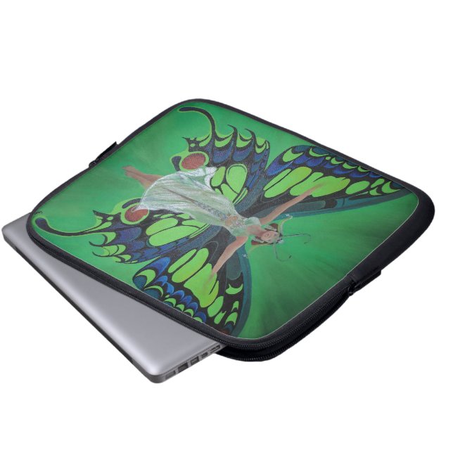 Jazz Age Showgirl Flapper Wearing Butterfly Vingar Laptop Sleeve (Framre botten)