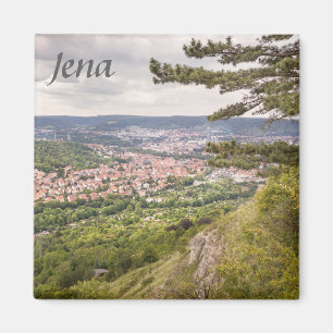 Jena beskådar fotoet magnet
