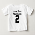 Jersey för sportar för baby för personliglag t shirt<br><div class="desc">Denna t-skjorta för stil för jerseyen för anpassadebebissportar har rum i mallen för din text. Byt ut ta provord med ditt eget. Det finns rum på bekläda och baksidaen av skjortan för din namn eller text och numrerar. Du kan ta bort lagnamn, om du önskar. Click skräddarsy för att ändra...</div>