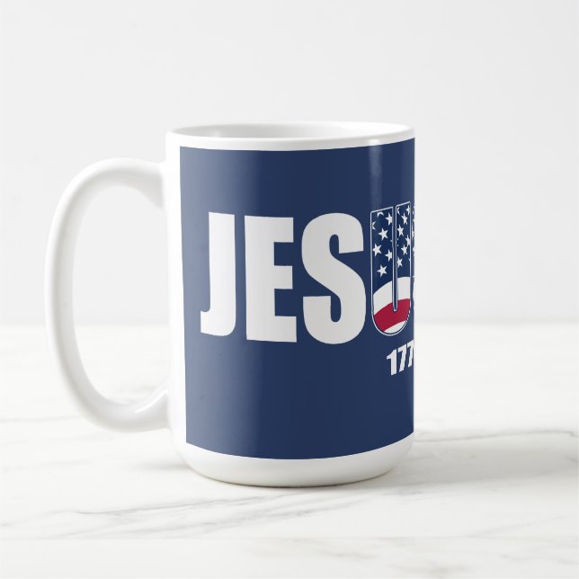 Jes USA firar 1776-2026 Kaffemugg (Vänster)