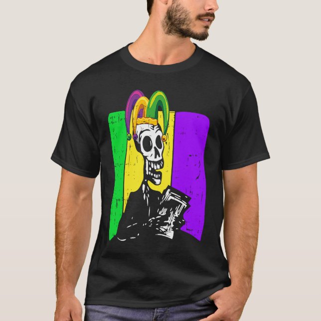 Jester Skeleton Reading Book Mardi Gras Reader Boo T Shirt (Framsida)