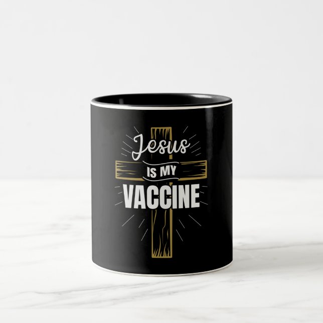 Jesus är min kristna tro på vaccinet Två-Tonad mugg (Center)
