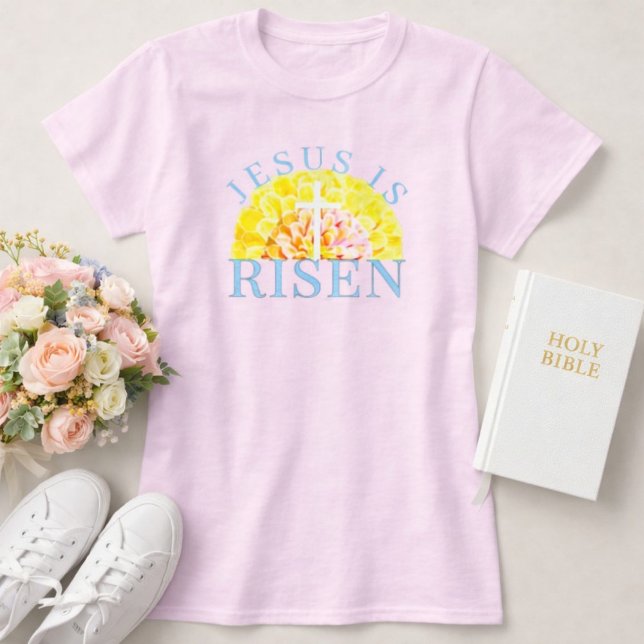 Jesus är uppstånden Påsk kristen blomsterkors T Shirt (Jesus is Risen Spring Floral Cross Shirt)