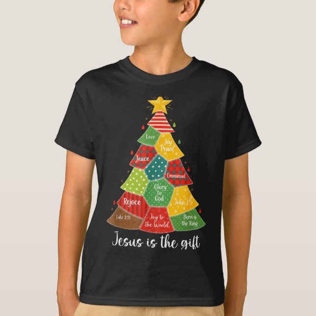 Jesus Is The Gift Christmas Tree Patchwork Scriptu T Shirt (Framsida)