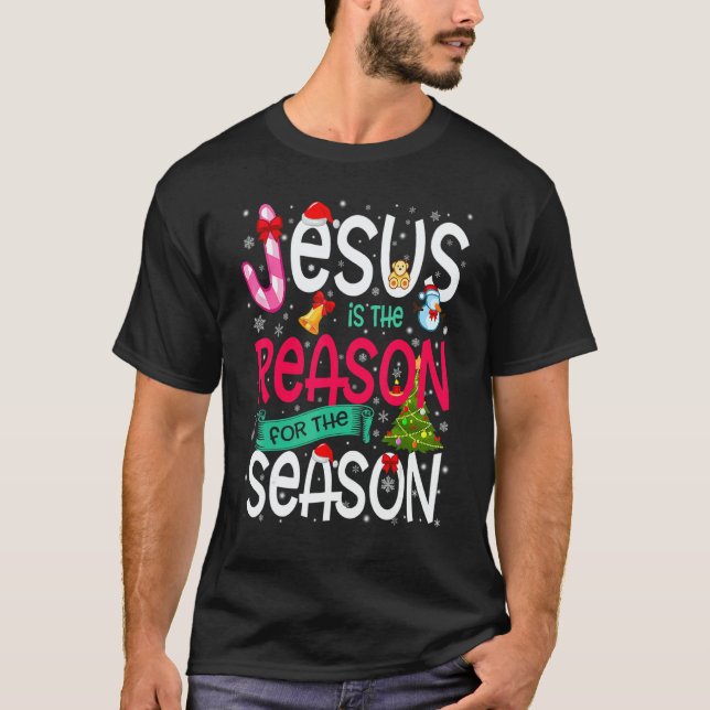 Jesus Is The Reason For The Season  Christmas Paja T Shirt (Framsida)