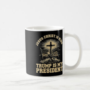 Jesus Kristus Är Kung Trump Är Min President Kaffemugg