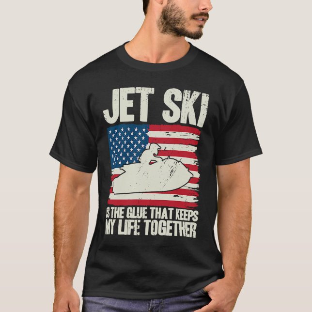Jet Ski Keeps My Life Together American Flag T Shirt (Framsida)