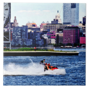 Jet Skiing vid Colgate Clock Kakelplatta
